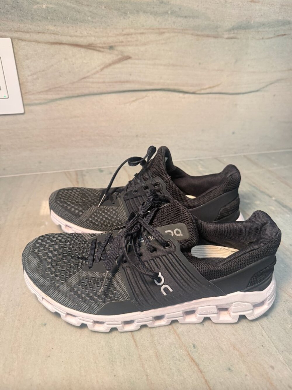 On Cloud Womens Cloudswift Black /Rock Running Shoes Sneakers